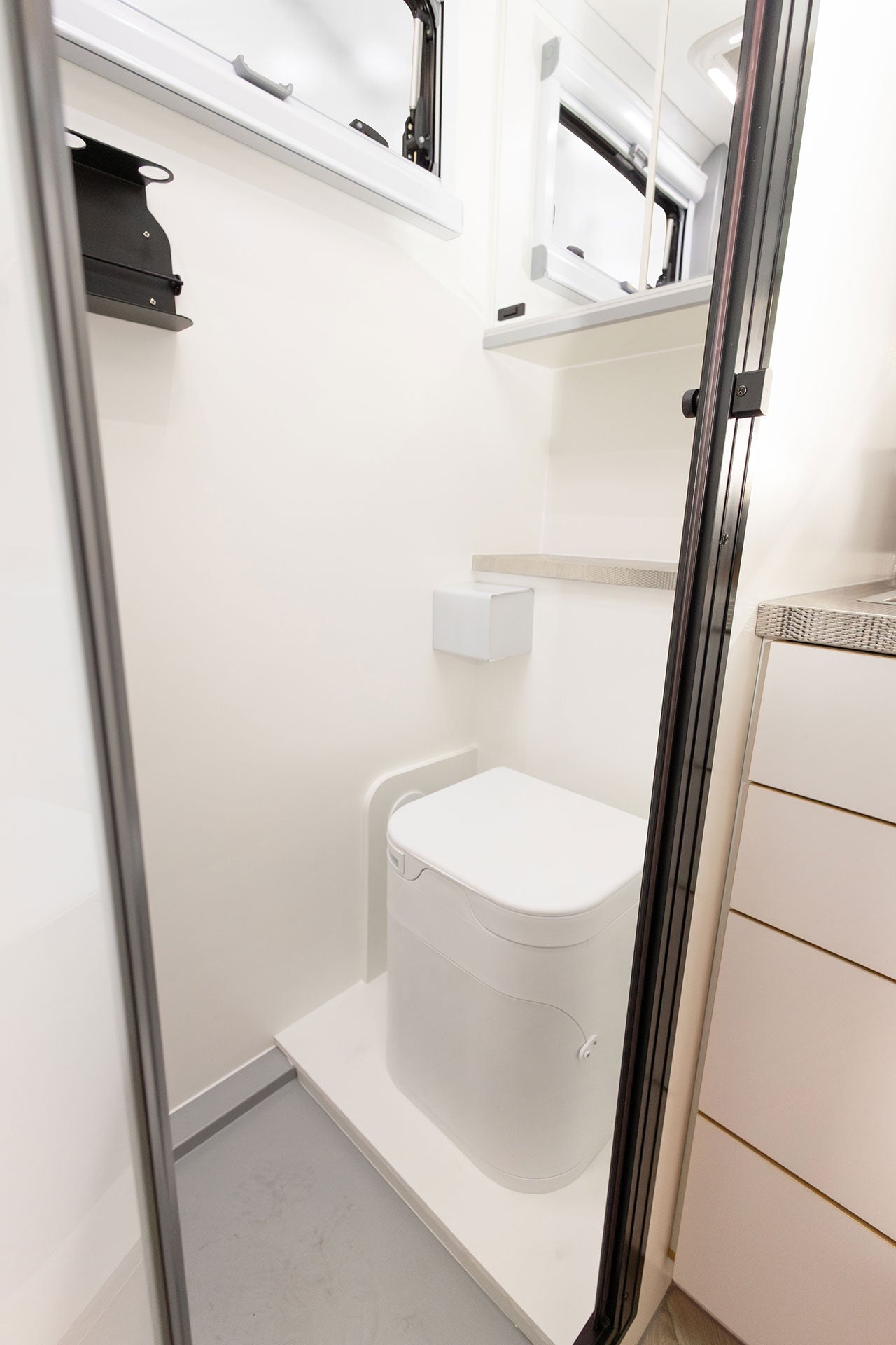 Which Caravan Toilet Is Right for Your Cub? Comparing Thetford Separation, OGO Origin and Clesana C1