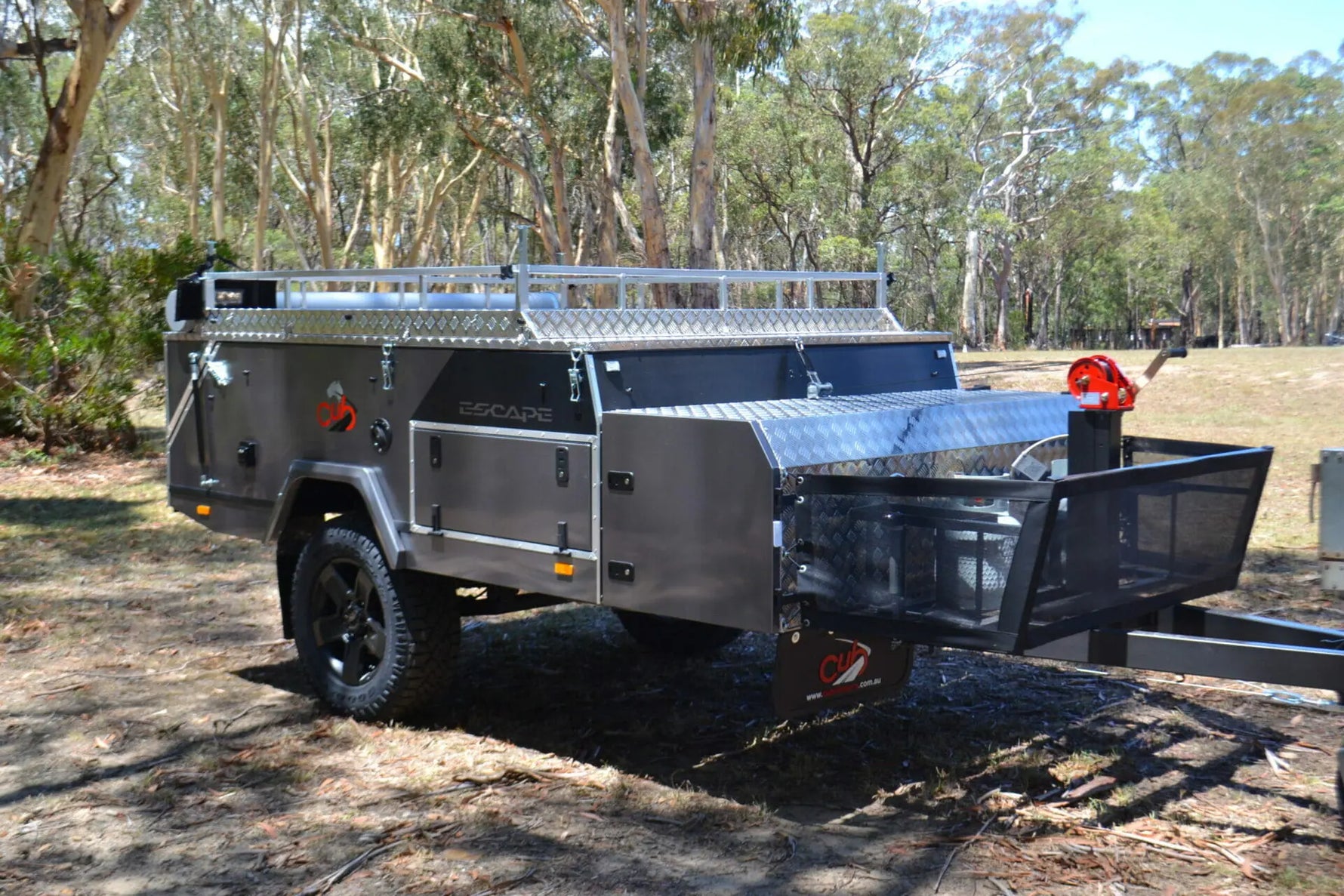 8 Tips For Choosing The Right Camper Trailer For Your Needs and Budget