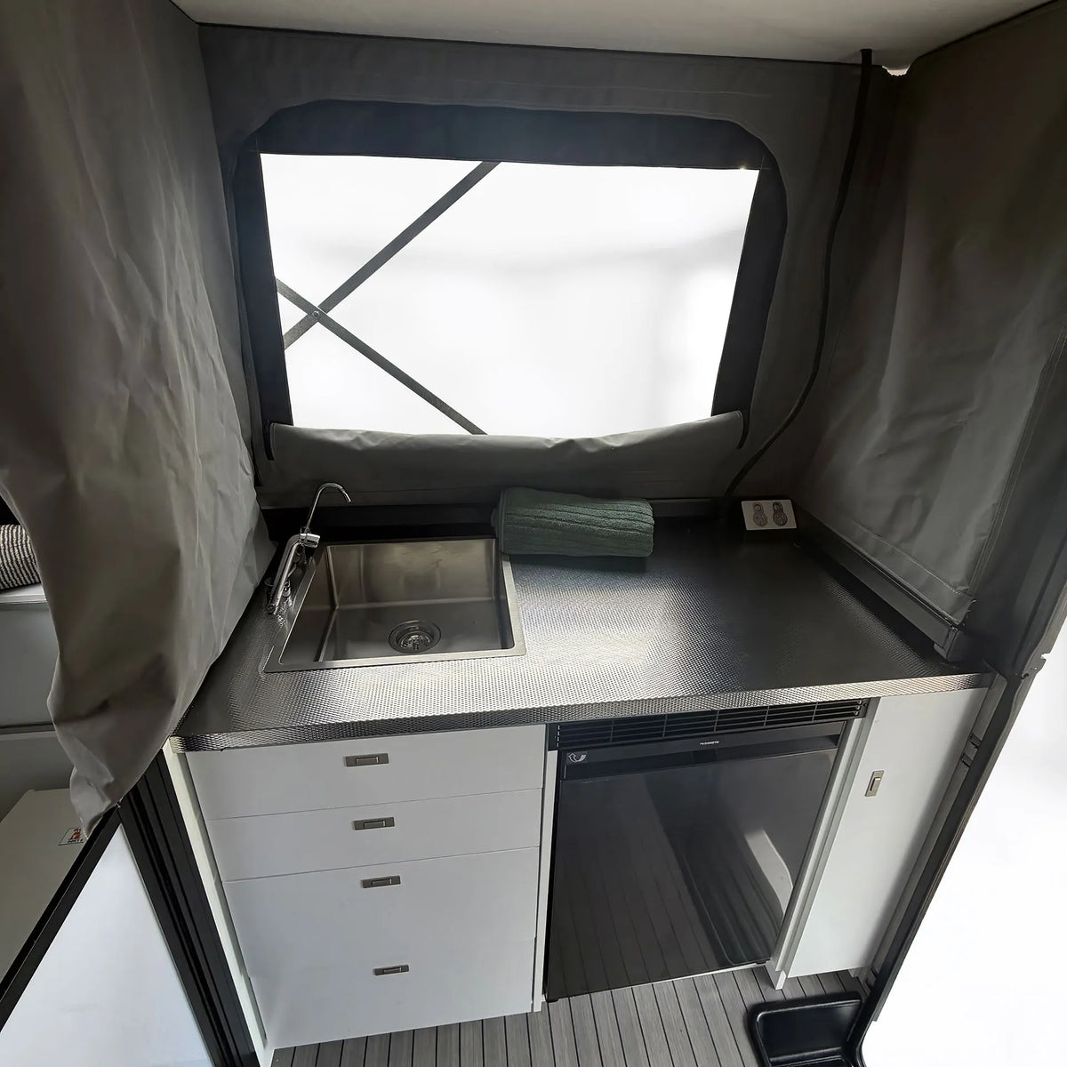 2027 Wollemi Low-Travel Luxury Hybrid Caravan